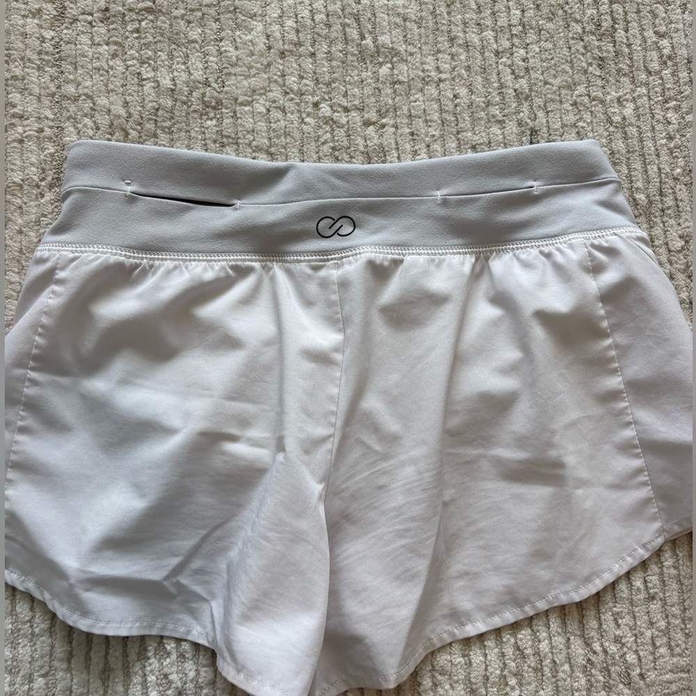 CALIA by Carrie Underwood Women’s Anywhere Petal  Shorts White Size XS - Picture 3 of 4